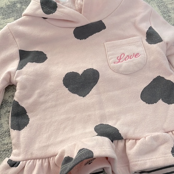 Matching Set - Picture 2 of 4